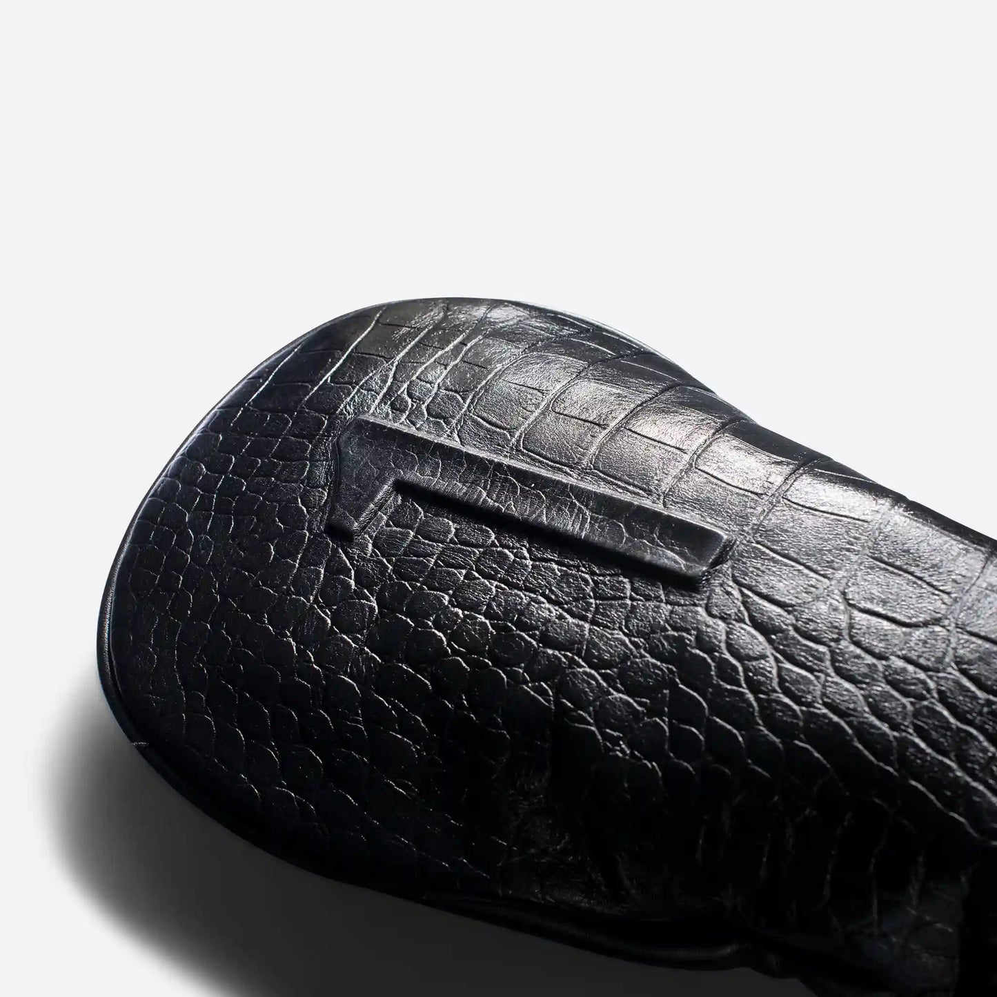 Lux Embossé Headcover